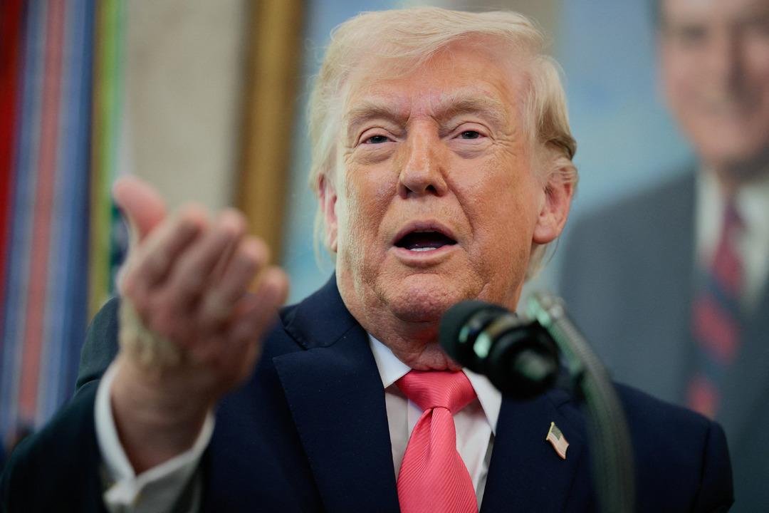 İran "Vurduk" demişti! Trump tan USS Abraham Lincoln u&ccedil;ak gemisi a&ccedil;ıklaması: "100 f&uuml;ze fırlattılar" 1