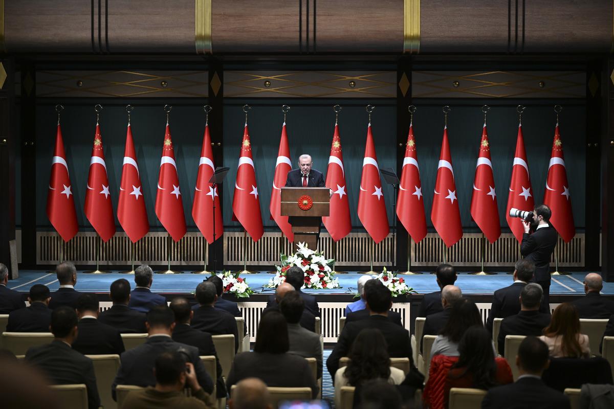 Cumhurbaşkanı Erdoğan dan plaka, g&ouml;r&uuml;nt&uuml; ve ses sistemleri uygulamasıyla ilgili a&ccedil;ıklama 4