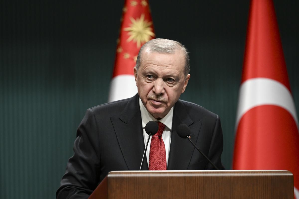 Cumhurbaşkanı Erdoğan dan plaka, g&ouml;r&uuml;nt&uuml; ve ses sistemleri uygulamasıyla ilgili a&ccedil;ıklama 6