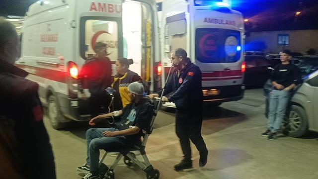 Adana da bı&ccedil;aklı kavgada iki kişi yaralandı 1