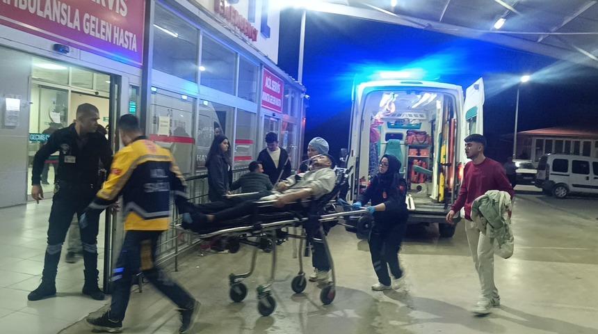 Adana'da bı&ccedil;aklı kavgada iki kişi yaralandı