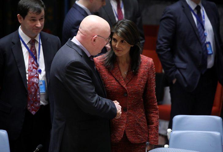 Sarmaş dolaş görüntülendiler! ABD ve Rusya dünyayı mı kandırıyor? G2