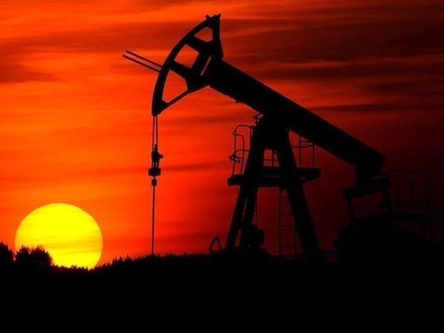 100 doların &uuml;st&uuml;ndeydi, petrol fiyatında yeni rakam: Y&uuml;zde 3,5 d&uuml;ş&uuml;ş