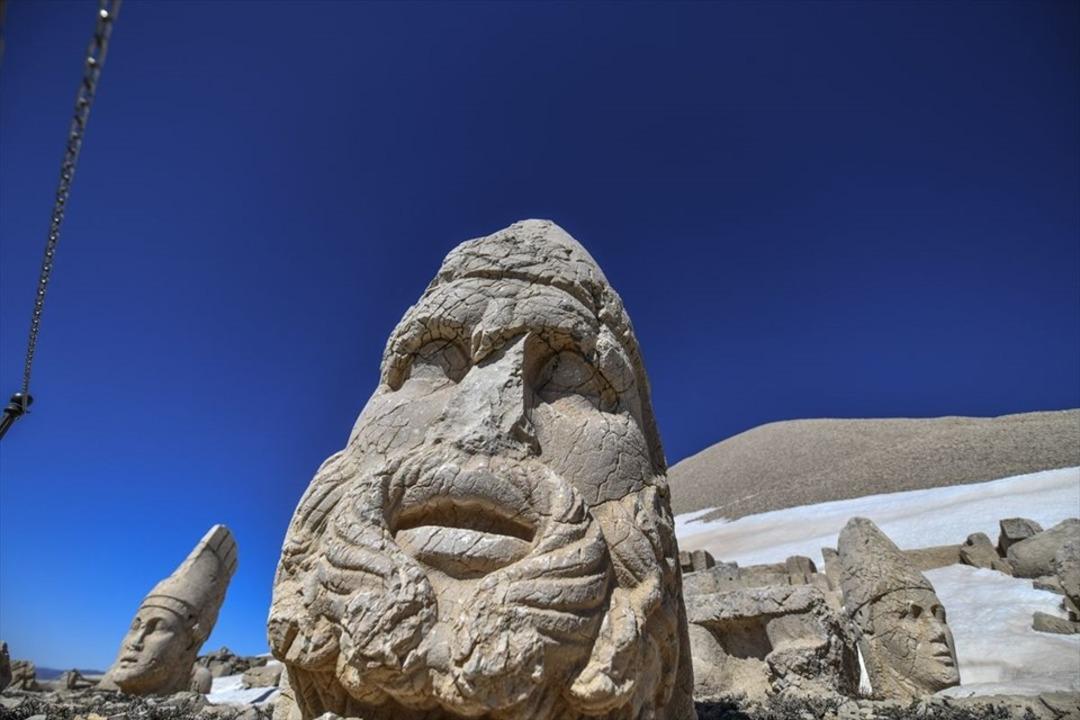 Kralların tahtında mevsimlere yolculuk 