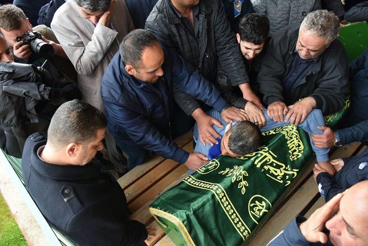 Anneleri tarafından öldürülen iki kardeş toprağa verildi  G4