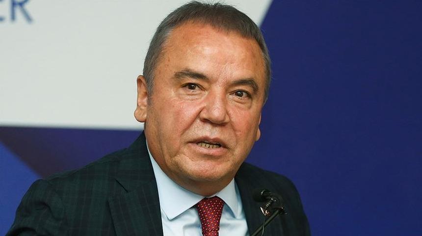 Muhittin B&ouml;cek'in şof&ouml;rleri g&ouml;zaltına alındı