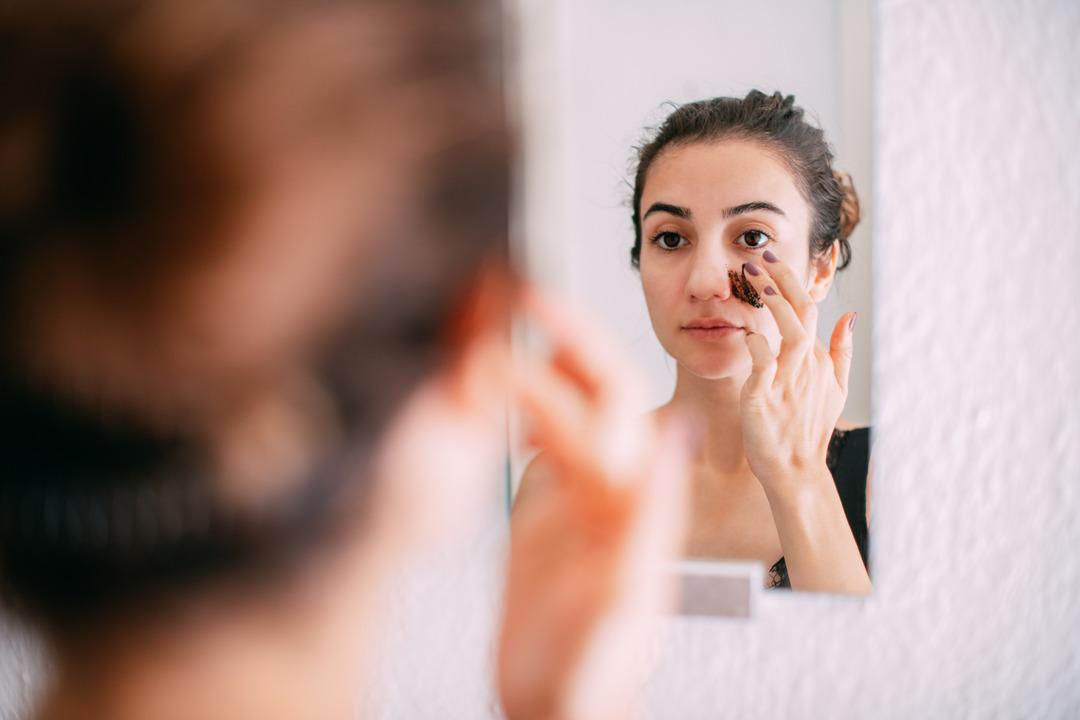 &Ccedil;&ouml;pe atan &ccedil;ok ama değerini bilen az! Kahve telvesinin şaşırtan kullanım alanları 1