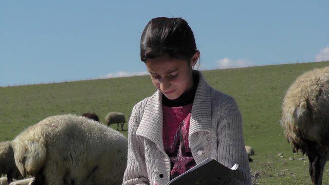 Rabia, proje ödülü ile annesine çamaşır makinesi alacak