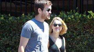 Herkesten gizli doğum yaptı