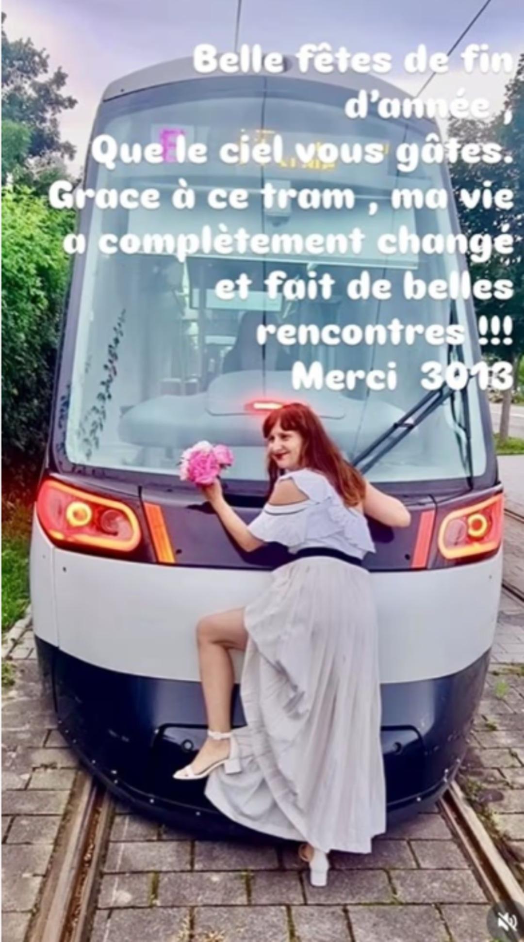 Tramvaya aşık olup evlendi! İlişkilerini kitapla anlatacak: Cinsel ilişkiye bile girmiş 1