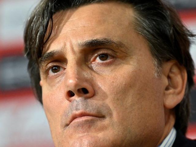 Montella'dan Rumen gazetecinin 'istifa' provokasyonuna tokat gibi cevap!