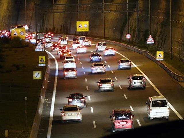 Bolu Dağı T&uuml;neli'nden Ramazan Bayramı tatilinde 331 bin 321 ara&ccedil; ge&ccedil;ti