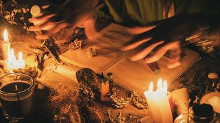 Kız arkadaşına büyü yaptırmak isterken dolandırıldı: Yarım milyon hiç oldu!