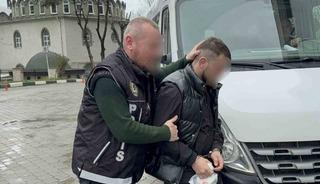 Uyuşturucu satarken su&ccedil;&uuml;st&uuml; yakalandı