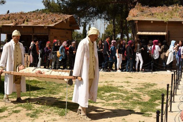 Savaşın acı yüzü Çanakkale Hastane Sergisi'nde