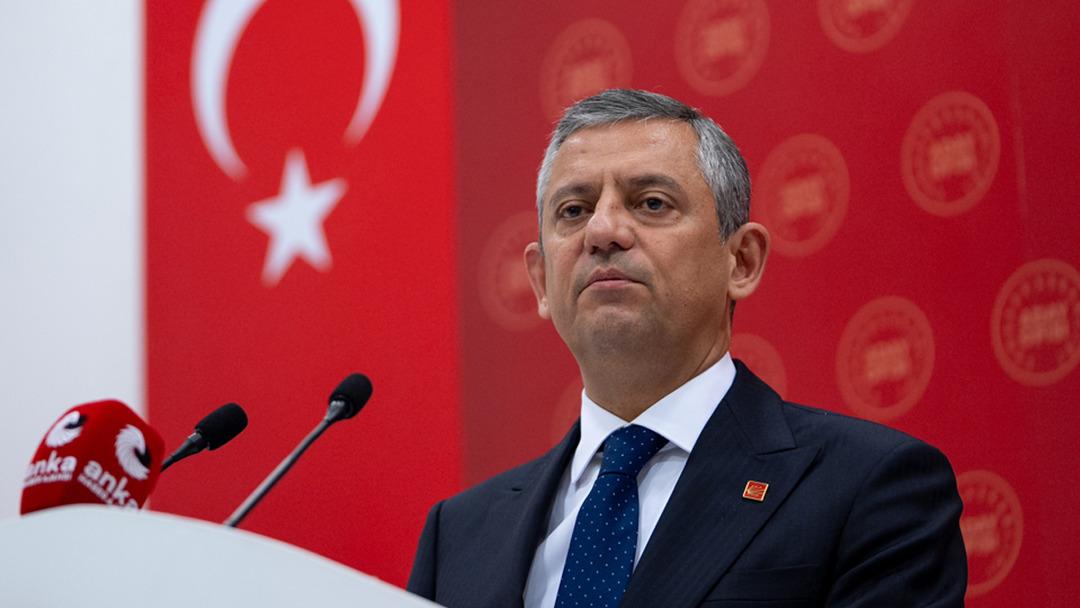 CHP lideri &Ouml;zg&uuml;r &Ouml;zel "G&uuml;brede kriz kapıda" diyerek uyardı: "Acil &ouml;nlem alınmalı" 3