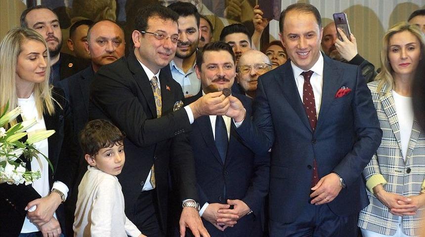 &lsquo;Ekrem İmamoğlu Su&ccedil; &Ouml;rg&uuml;t&uuml;' davasında Mehmet Murat &Ccedil;alık savunma yaptı