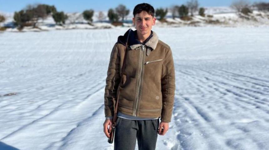 "Okula gidiyorum" diyerek evden ayrılan gen&ccedil;ten haber alınamıyor