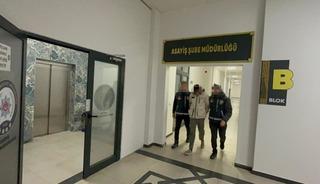 İ&ccedil;inde altın bulunan &ccedil;elik kasayı &ccedil;aldı, polis evinde yakaladı