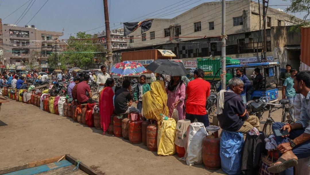 ABD-İran savaşı Hindistan’ı fena vurdu: Restoranlar kapandı, fabrikalar sustu, bir otel sahibi intihar etti 4