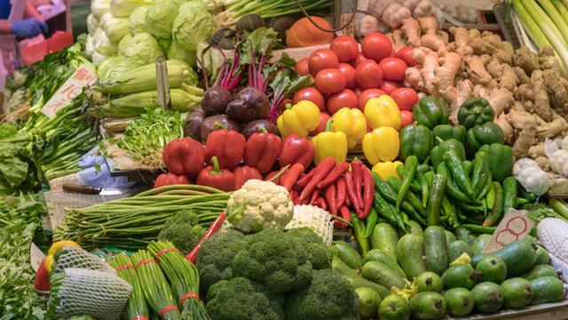 Pestisit alarmı! En yüksek kalıntıya sahip sebze ve meyveler açıklandı: Zirvedeki ürün şaşırttı