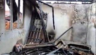 Metruk evde &ccedil;ıkan yangın korkuttu