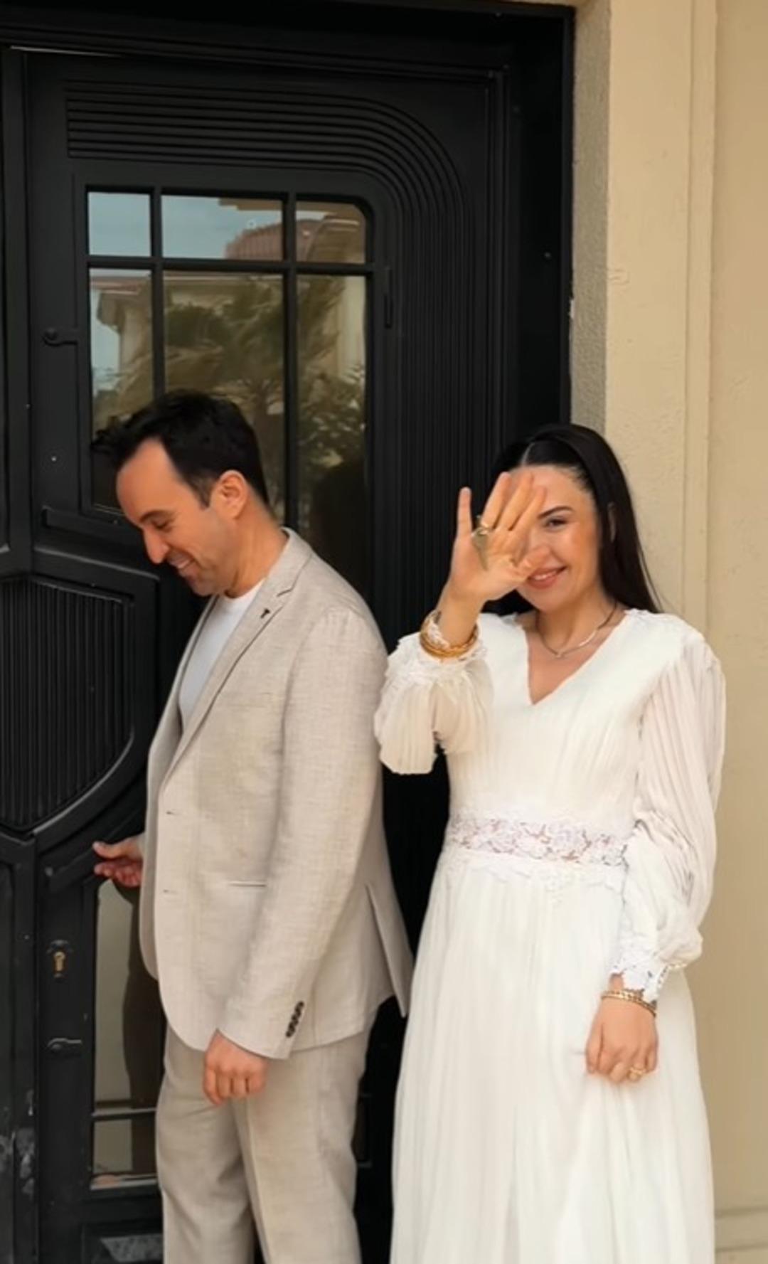 Fenomen &Ouml;zlem &Ouml;z yeni malikanesini gezdirdi!   Ev değil saray   L&uuml;ks g&ouml;sterişi tepki &ccedil;ekti 2