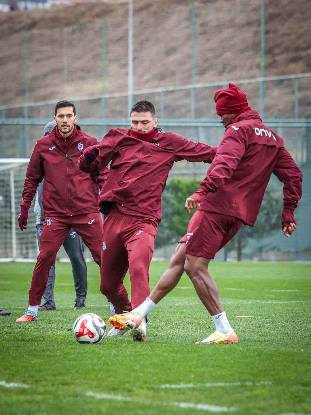 Trabzonspor&rsquo;da yeniden yapılanmanın meyvelerini topluyor 1