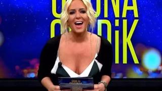 Saba Tümer gençlik pozunu paylaştı! Beğeni yağdı