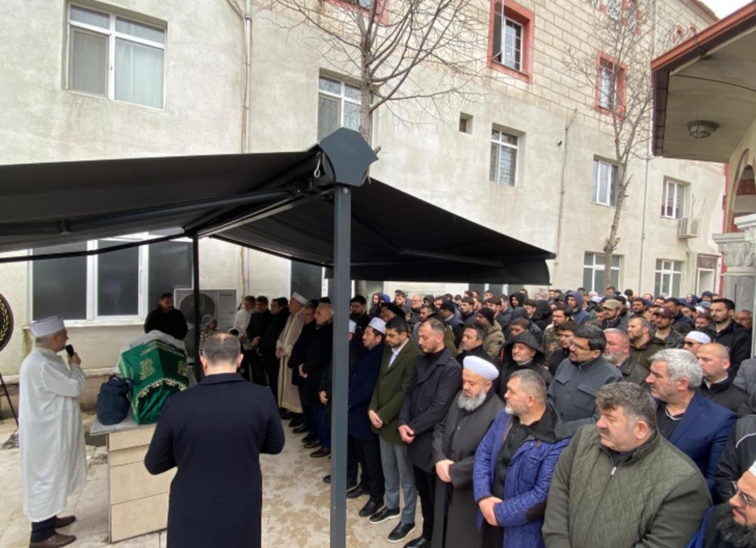 İntihar eden K&uuml;bra Karaaslan ın babası o camide imam &ccedil;ıktı!  1