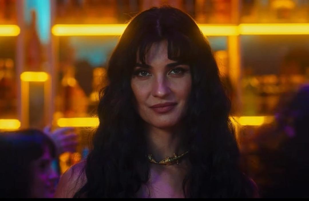 Sultana filminden ilk fragman! Hepsi direk dansı &ouml;ğrendi! Ateşli sahneler g&uuml;ndemde  1