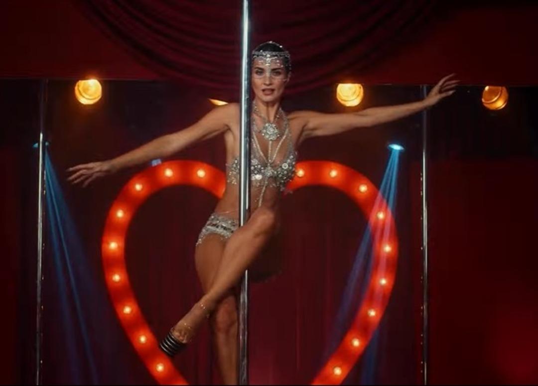 Sultana filminden ilk fragman! Hepsi direk dansı &ouml;ğrendi! Ateşli sahneler g&uuml;ndemde  3