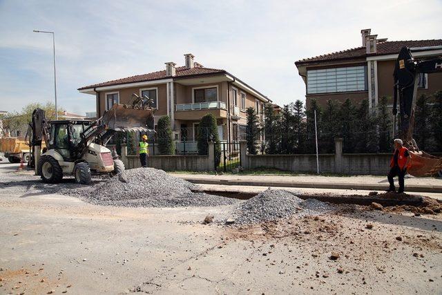 Yağmursuyu hattı &ccedil;alışmaları Eski Kazımpaşa Caddesi&rsquo;nde s&uuml;r&uuml;yor 2