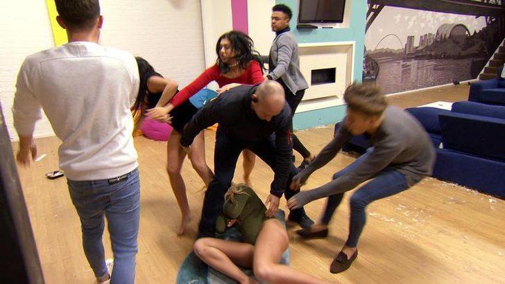 Canlı yayındaki tüm rezillikleri unutturan anlar G3