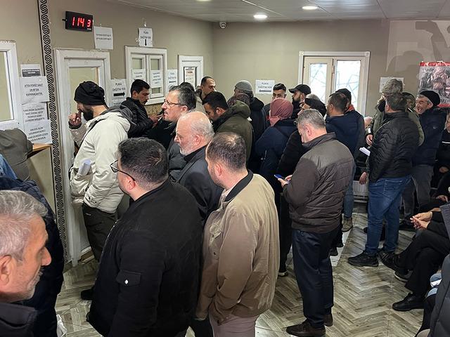 Yoğunluk s&uuml;r&uuml;yor, mesaiye kalıp g&uuml;nde 900 &uuml;retiyorlar: '&Ccedil;ok talep var'