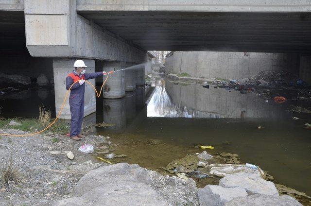 Ağrı’da ilaçlama çalışması başlatıldı 1