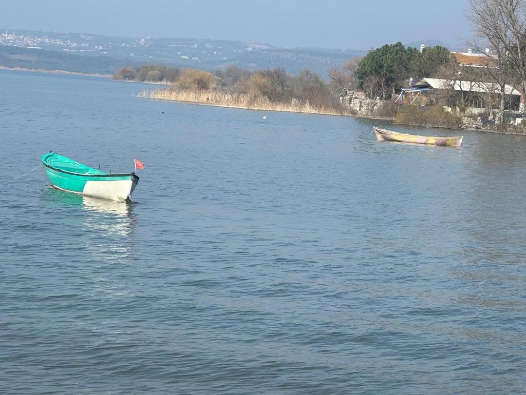Kayıkla gezilen sokaklar! Bursa&rsquo;daki "K&uuml;&ccedil;&uuml;k Venedik" g&ouml;renleri şaşırtıyor 4