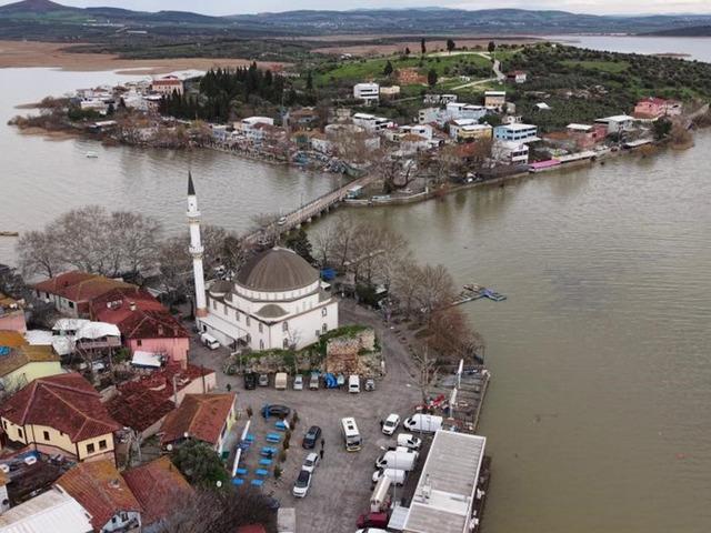 'K&uuml;&ccedil;&uuml;k Venedik' sezonu a&ccedil;tı 'Turistlerin tam istediği gibi oldu'