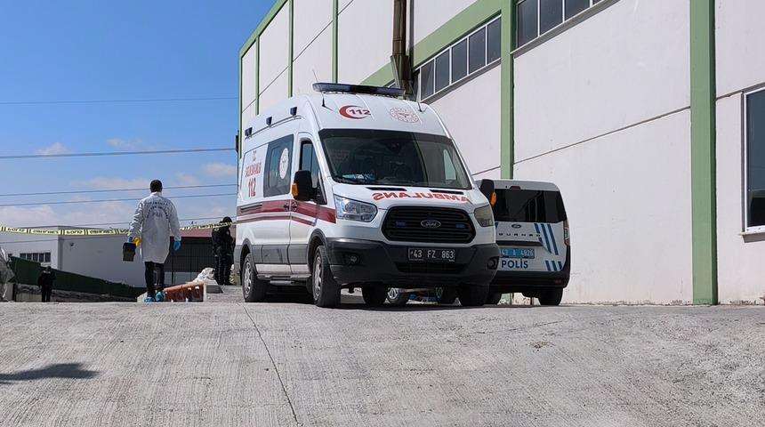 K&uuml;tahya'da geri d&ouml;n&uuml;ş&uuml;m tesisindeki havuza d&uuml;şen iş&ccedil;i &ouml;ld&uuml;