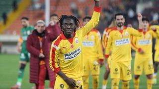 Galatasaray'ın genç yıldızı Renato Nhaga milli takıma çağrıldı mı?