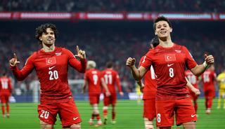 Ferdi Kadıoğlu'ndan Milli formayla bir ilk! 