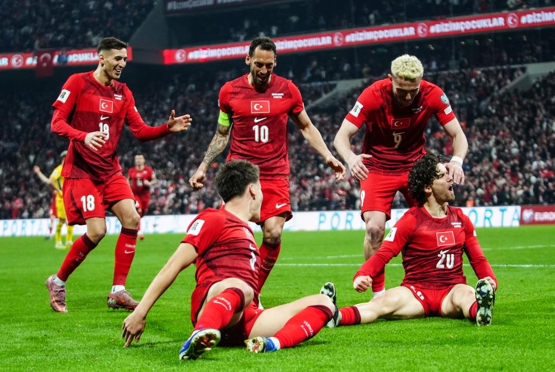 SON DAKİKA SPOR HABERİ: T&uuml;mer Metin den T&uuml;rkiye-Romanya ma&ccedil;ı biter bitmez millilere kritik uyarı! "Mide bulandırıcı" diyerek anlattı 2