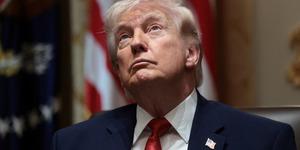 Trump, g&uuml;n ve saat vererek duyurdu: "İran talep etti saldırmayacağız"