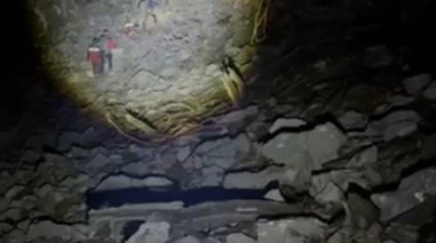 Kahramanmaraş'ta mahsur kalan 8 dağcı kurtarıldı