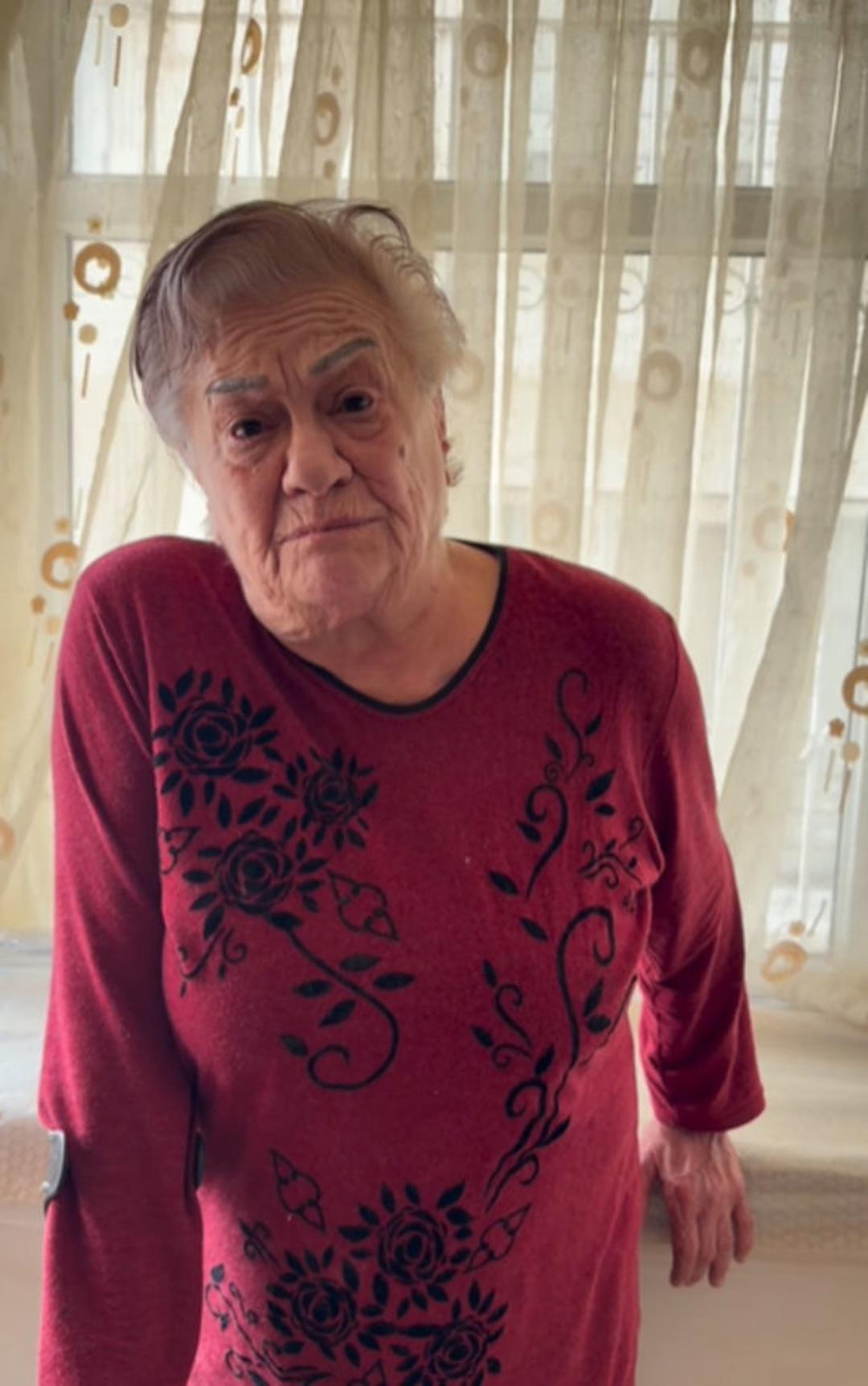 Yeşil&ccedil;am ın  Bayan Bacak ı Serpil &Ouml;r&uuml;mcer in son hali y&uuml;rek sızlattı! Evsiz kaldı 3