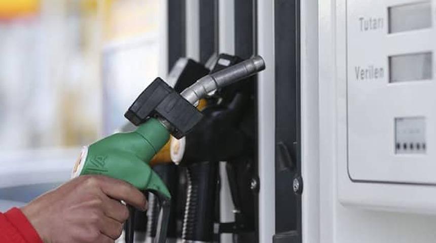Akaryakıta tarihin en b&uuml;y&uuml;k zammı geliyor! Litresi 80 liraya &ccedil;ıkıyor