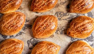 Pastane poğa&ccedil;asının sırrı ortaya &ccedil;ıktı! Evde yapan aynı sonucu alıyor