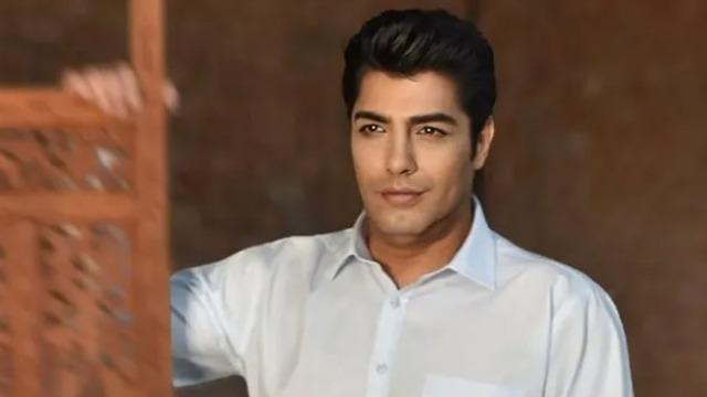 Evinde kalp krizi geçirip hayatını kaybetti! Arabeskin usta ismi Orhan Esen'in son görüntüleri ortaya çıktı