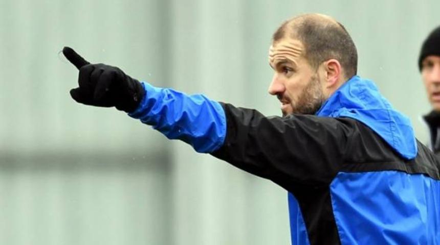 Bursaspor'un yeni hocası Mustafa Er oldu