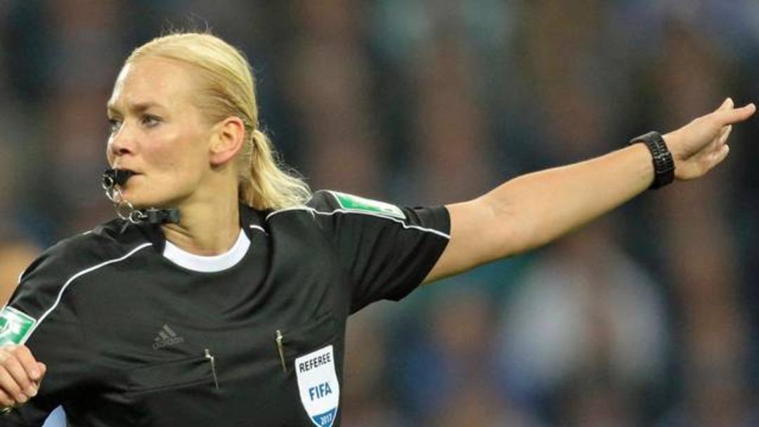 Kadın hakem Bibiana Steinhaus'a şok s&ouml;zler